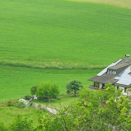 In Deifeld Near Resorts, Cleaning Included * Medebach