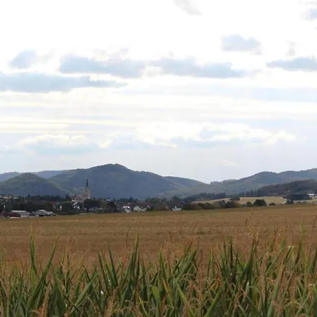 Apartmán In Deifeld Near Resorts, Cleaning Included